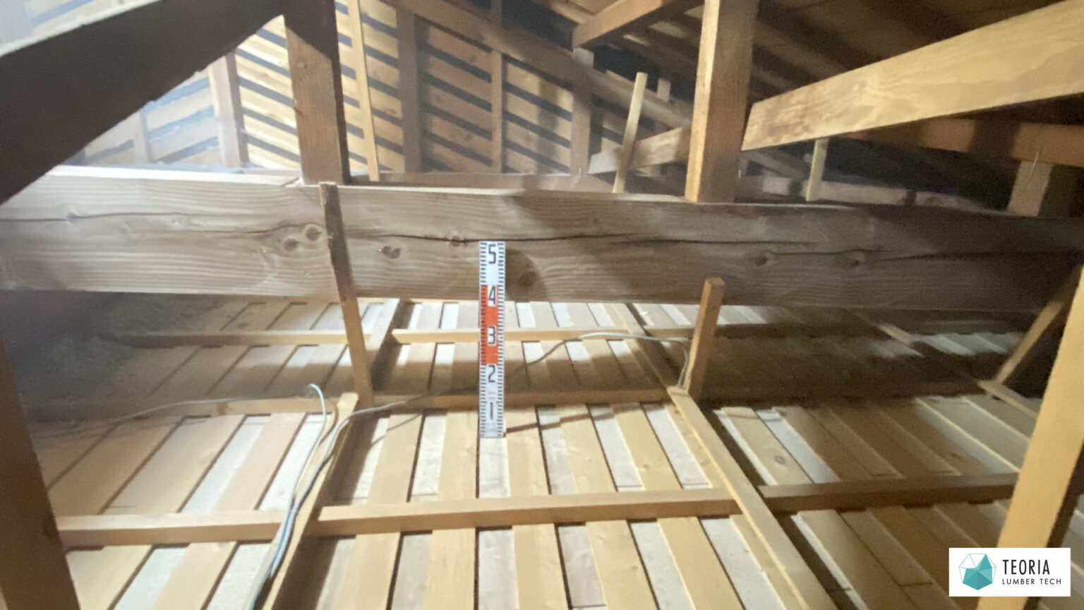 【天井施工前】