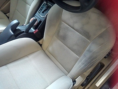 今日は長野で車クラウンのモケットシートの汚れ シミのクリーニング 消臭 除菌でした インテリアコーディネーター 吉川智幸 マイベストプロ信州 今日は長野で車クラウンのモケットシートの汚れ シミのクリーニング 消臭 除菌でした インテリアコーディネーター 吉川智幸 マイベストプロ信州