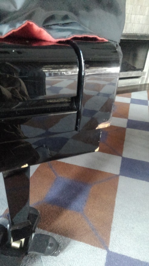 今日は長野でグランドピアノのキズ 破損の補修 リペアでした インテリアコーディネーター 吉川智幸 マイベストプロ信州