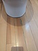 今日は長野で住宅トイレ便器際の床フローリング剥がれ、変色補修、リペアでした。