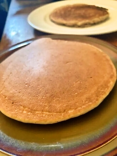 うおぬま小町 玄米全粒粉を使用したパンケーキ