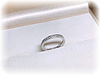 ＜婚約指輪＞婚約指輪は絶対にフルエタニティダイヤモンドリングと決めていましたので、オーダーメイドして頂きました。