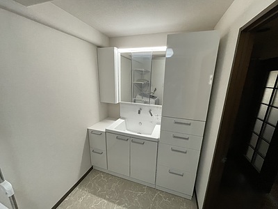 大分市勢家町マンションにて洗面室・トイレ1day工事終わりました。ありがとうございます。