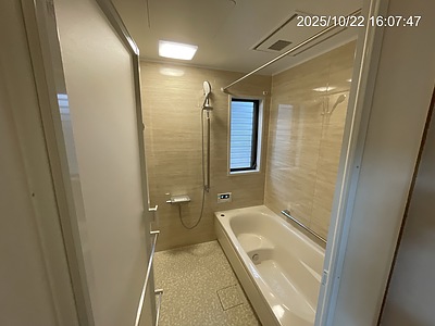 大分市新明治にてユニットバス・洗面化粧台・ガス給湯器入替工事終りました。ありがとうございます。