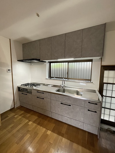 大分市上野丘にて入居前リフォーム工事終わりました。ありがとうございます。