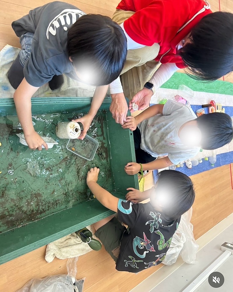 海洋プラゴミをアートに　空間ペインター芳賀健太