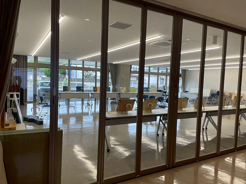 豊後大野市図書館　絵本原画展　読み聞かせ　ワークショップ　芳賀健太　空間ペインター