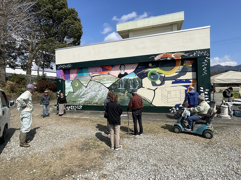 壁画制作　ワークショップ　体験　野津原アート学校　空間ペインター芳賀健太