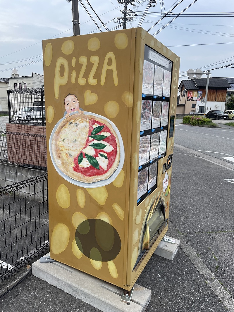 壁画制作　冷凍ピザ　自販機　空間ペインター芳賀健太