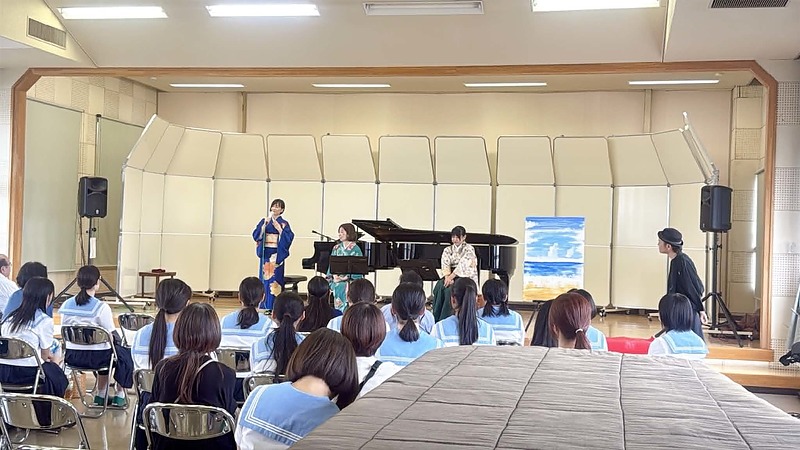 芳賀健太 講演会 芸術で生きる 緑丘高校 芳賀健太 講演会 芸術で生きる 緑丘高校