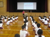 総社市立阿曽小学校 全校児童学習会 「体幹を鍛えて、よい姿勢になろう！」