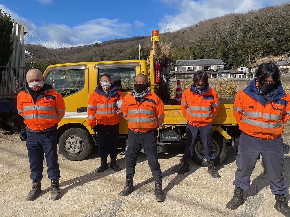 社員全員が道路工事における高い専門性と技術を持つ