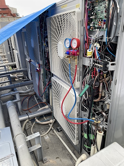 【空調機省エネ】大型店舗　運転電力31.1％削減