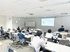 【60万円の利益も13万円の損失も】実践的なトレードで学ぶ授業の様子