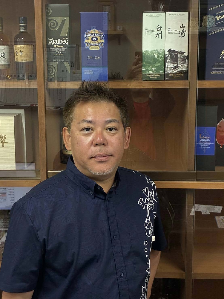 島袋偉 しまぶくろすぐる