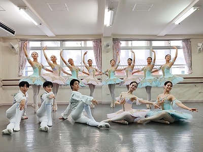 琉球新報社主催する「ダンスブーケ」に出演