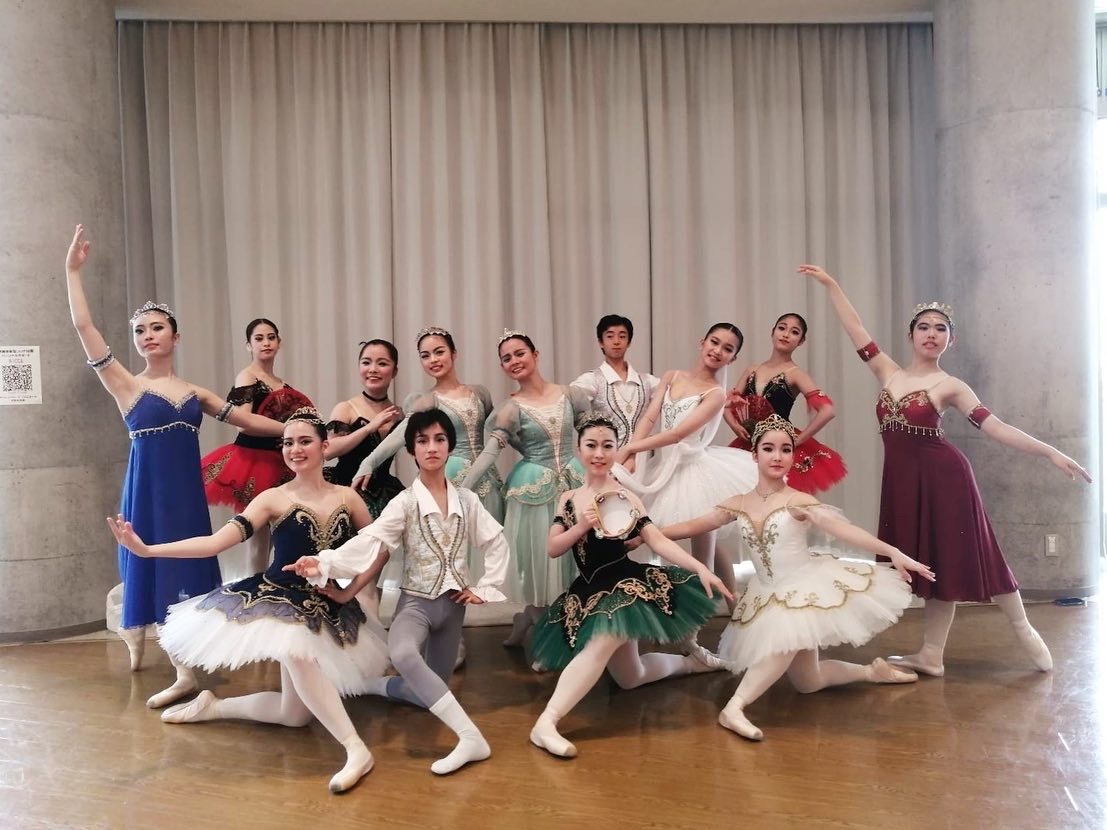 沖縄のバレエのコンクール会場にて