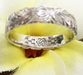 沖縄ハワイアンジュエリー～ミンサー柄とむすびの華柄がリングの内側に刻印