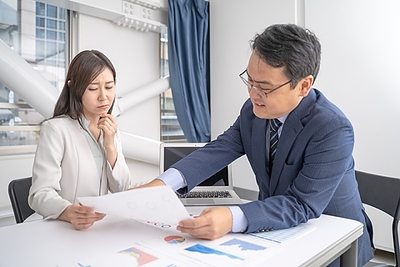 古参幹部を敬遠し関係構築を怠る後継社長の原因と改善策