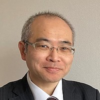 塚本康史
