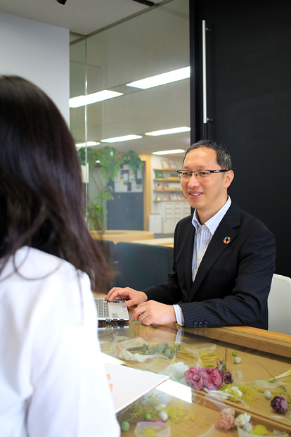 北林弘行さん商談風景