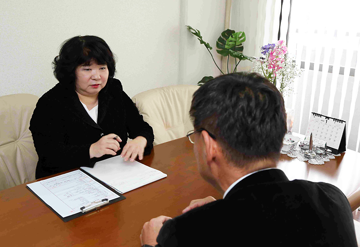 村越真里子さん 相談風景