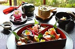 松花堂弁当　食卓作法（テーブルマナー）13：00　