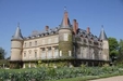 「フランス政府」の財政対策：歴史的建築物をレンタル