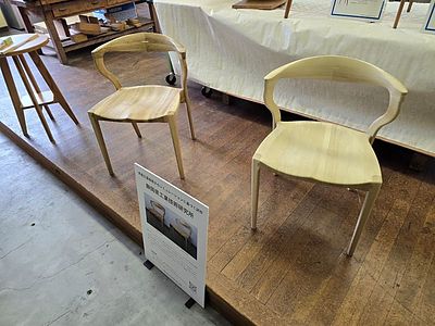 静岡県産広葉樹を活用した家具づくり