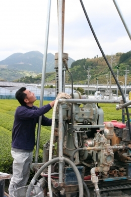 静岡県中部エリアで井戸を手がける平和設備工社の寺田欽一さん