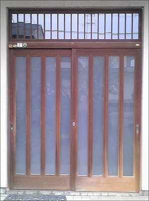 木製玄関引戸を最新の木調玄関にリフォーム 販売職 平野尚司 マイベストプロ静岡