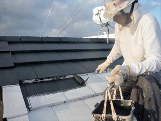 坪田邸　⑧屋根中塗