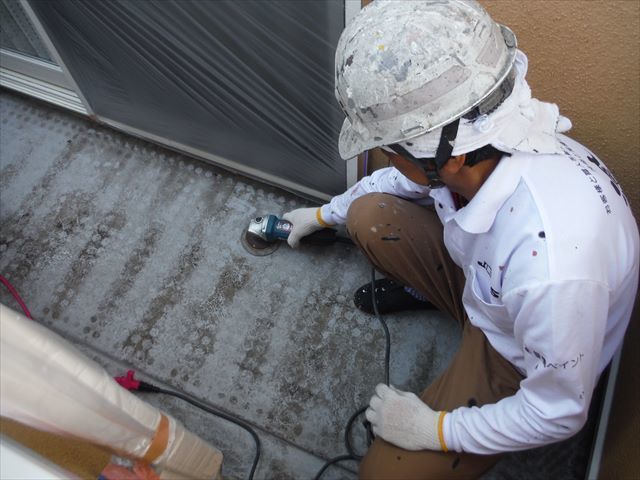 鍋田邸⑤ベランダ床ケレン