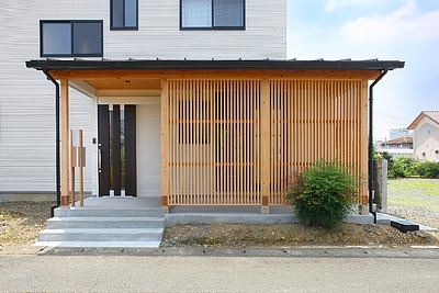 法的に建替え出来ない建物を再生。　　　リセット住宅