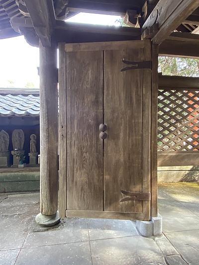 山門の修理　宗徳院　