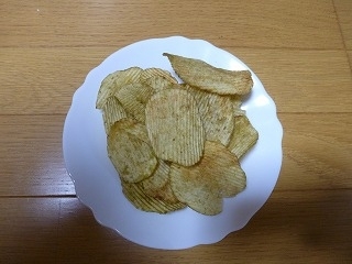 口に入れるとほのかな焙じ茶の味が