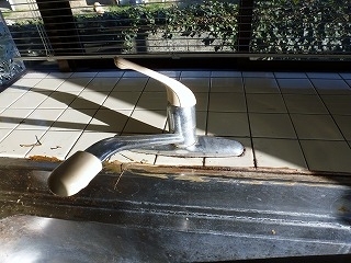 取替え前のキッチン水栓
