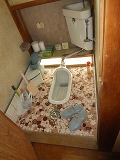 リフォーム前の和式トイレ