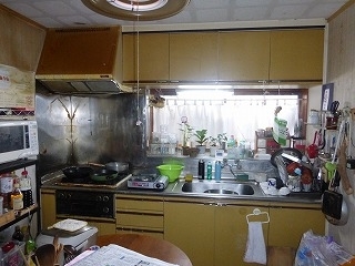 リフォーム前のキッチン