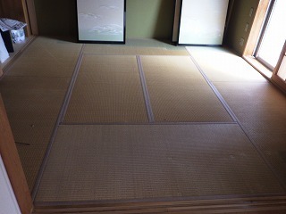 マンションの床のリフォーム前の畳