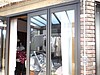 テラス戸を引き違い戸に取り替える窓のリフォーム　浜松市西区