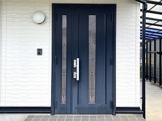 取り替えリフォーム前の玄関ドア