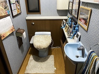 リフォーム前のトイレ