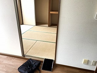 リフォーム前の洋室と和室