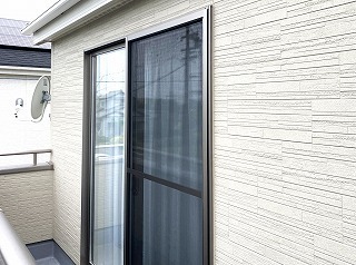 雨戸の取り付けリフォーム前