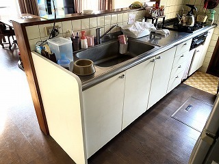 リフォーム前のシステムキッチン