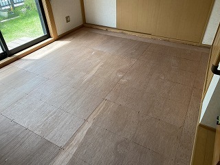 張り替えリフォーム後の和室の荒床