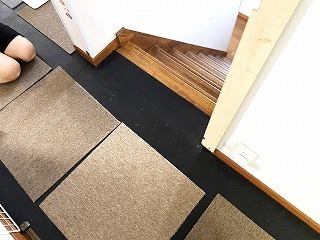 リフォーム前の2階の階段の下がり口