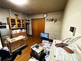 クロスの貼り替えリフォーム前のLDK クロスの貼り替えリフォーム前のLDK