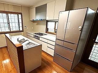 リフォーム後のDKのキッチン側